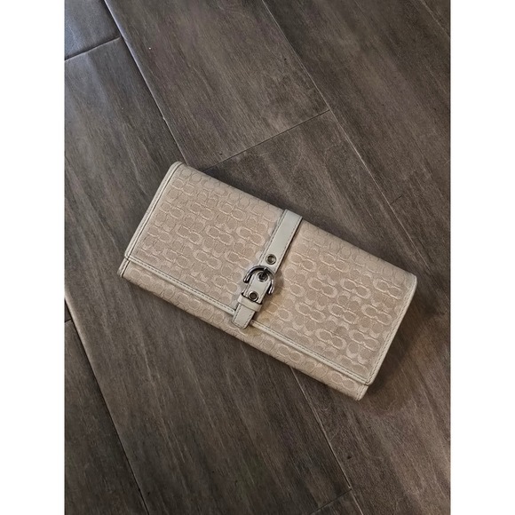 Coach Handbags - VTG Coach Signature C Jacquard Slim Envelope Wallet Cream Beige Buckle Accent